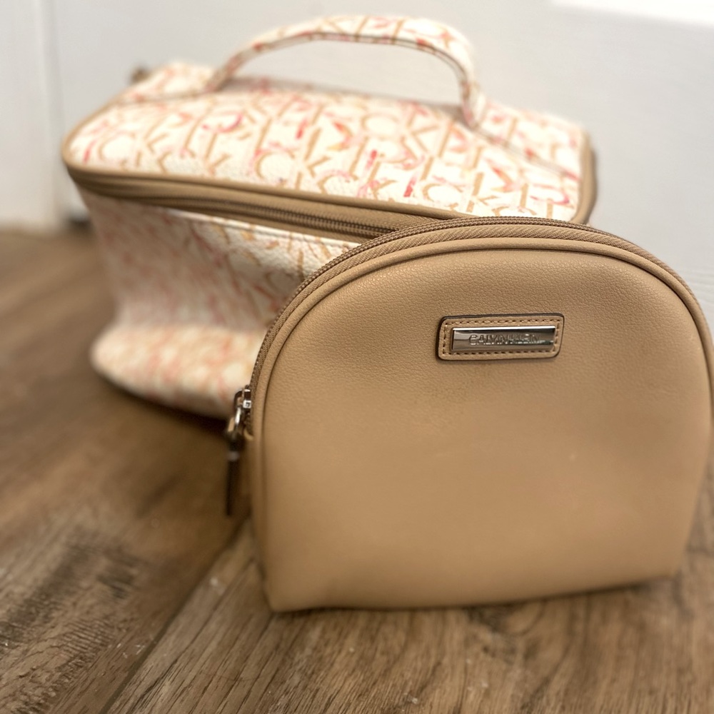 Calvin Klein Makeup Bag 💄